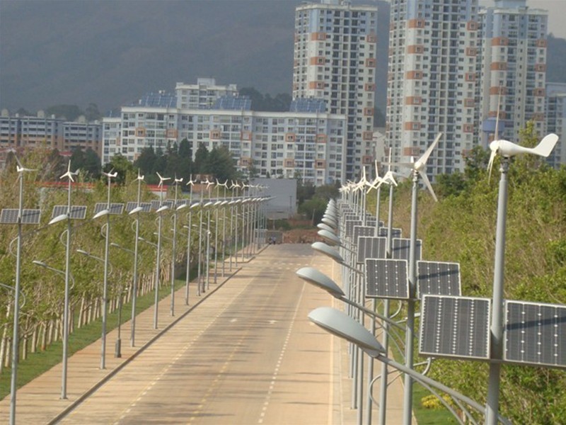 昆明風光互補路燈案例